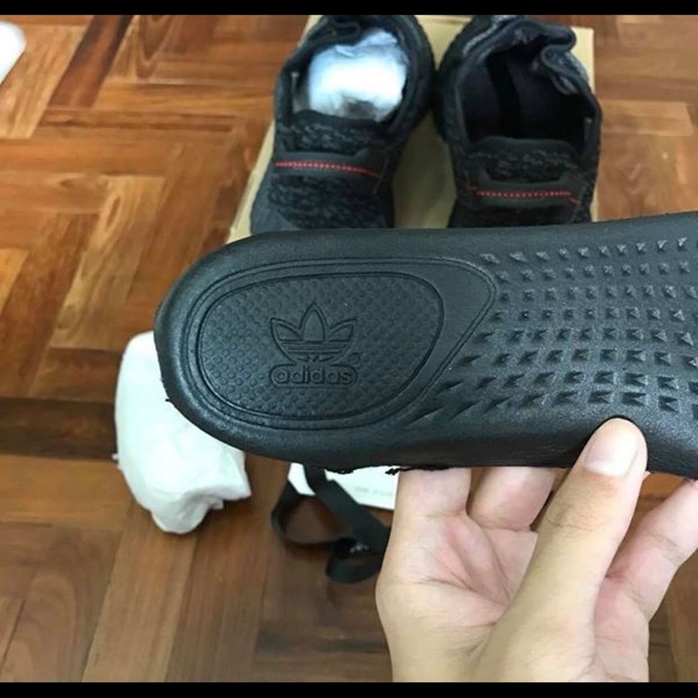 YEEZY 350 “PIRATE BLACK” 2016 - Picture 6 of 6